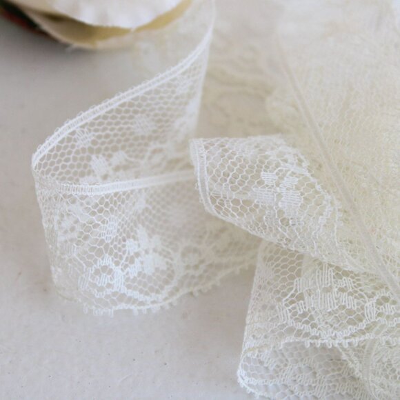 Vintage Ivory Lace Trim, 2 Yards, 1" wide,  Nylon, Sewing Supply - Picture 1 of 10